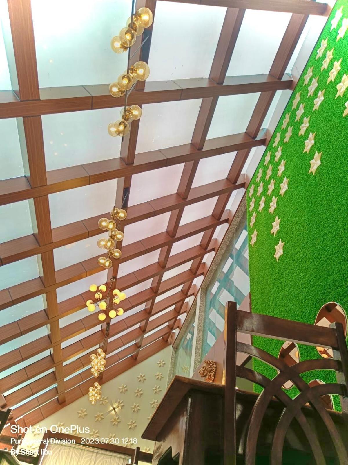 Hotel Kuber Palace ! Puri Near-Sea-Beach-And-Temple Fully-Air-Conditioned-Hotel With-Lift-And-Parking-Facility Εξωτερικό φωτογραφία