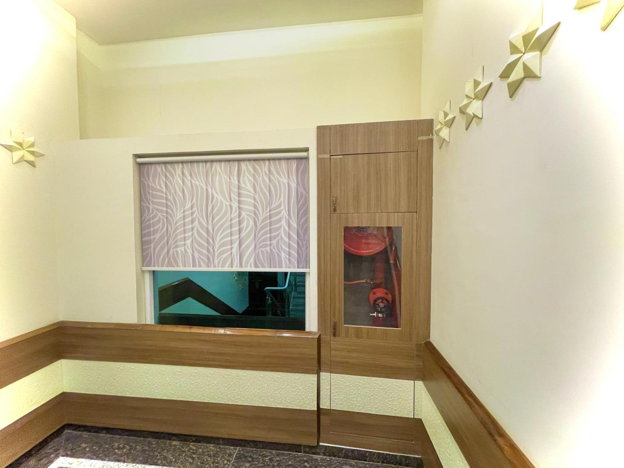 Hotel Kuber Palace ! Puri Near-Sea-Beach-And-Temple Fully-Air-Conditioned-Hotel With-Lift-And-Parking-Facility Εξωτερικό φωτογραφία